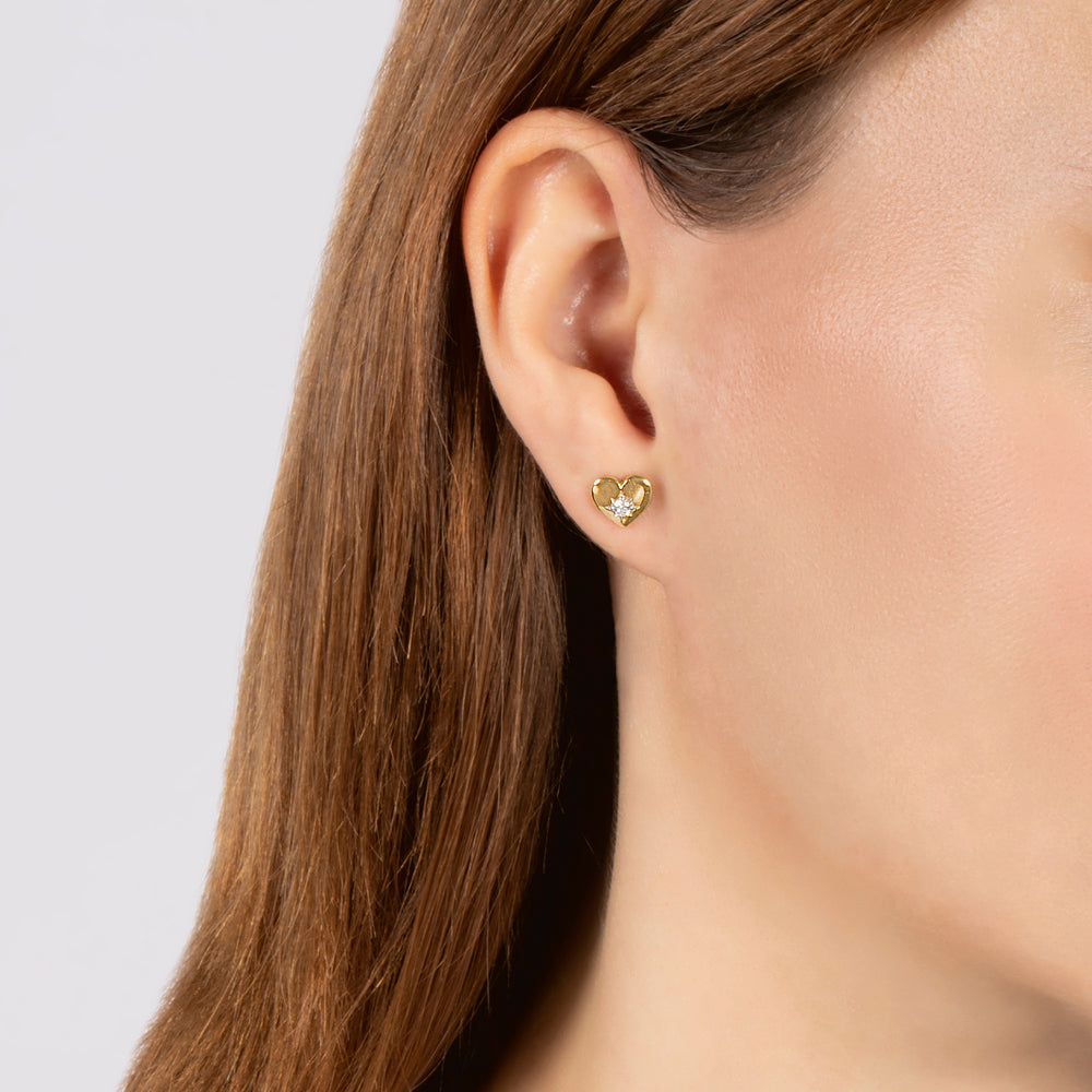 Hallmarkfinejewelry Heart of Gold Stud Earrings in 14K Yellow Gold with Diamonds