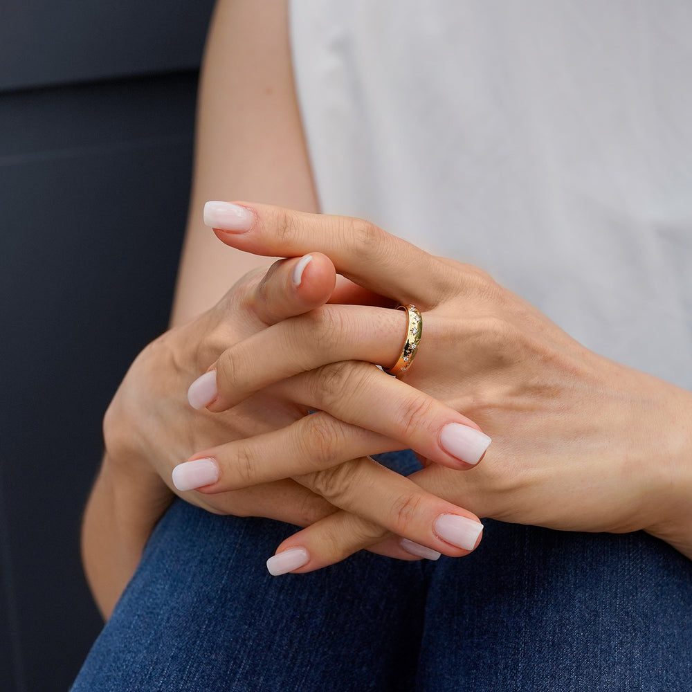Hallmarkfinejewelry Star Studded Eternity Band in 14K Yellow Gold with Diamonds
