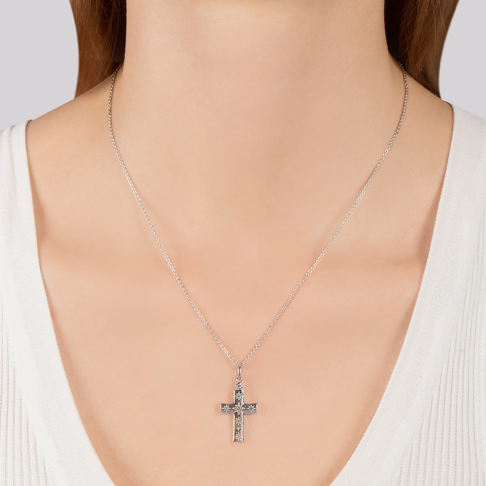 Hallmarkfinejewelry Star Studded Cross Pendant in Sterling Silver with Diamonds